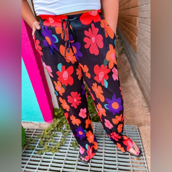 Hottie hibiscus 2 piece pant outfit Plus size - Picture 3 of 4